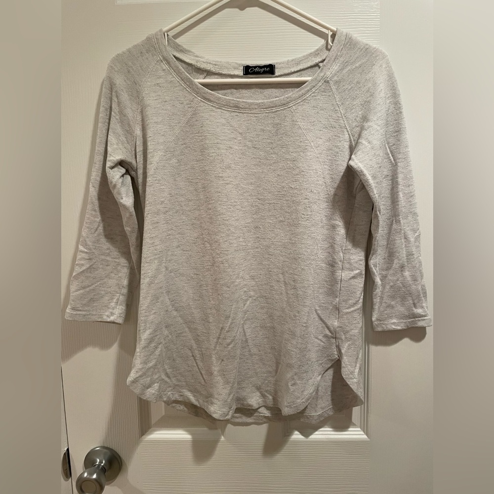 light grey heather 3/4 sleeve shirt